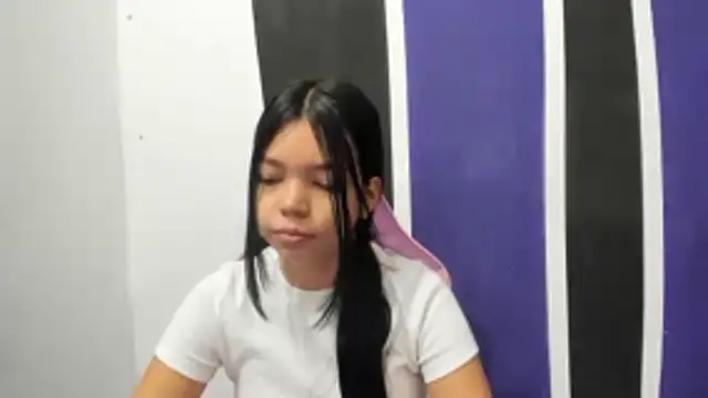 shy luna18 online show from 18, 1, 2026