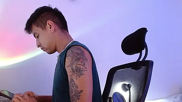 Juann-cock online show from 5, 2, 2026