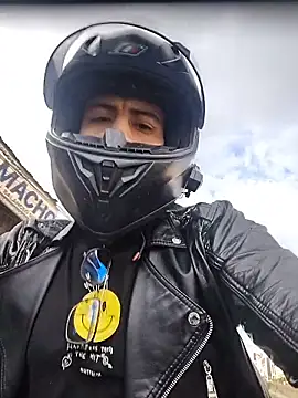 Juann-cock online show from 12, 4, 2026