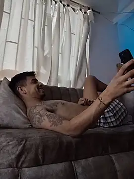 Juann-cock online show from 8, 6, 2026