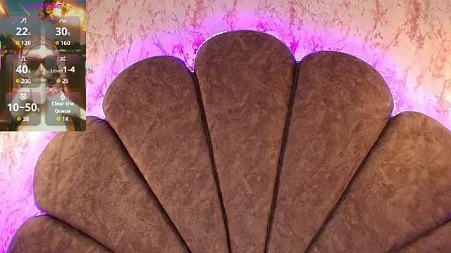 Lilith curvy online show from 9, 11, 2025