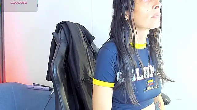 Snapshot of ShaunaDream chatting on 18, 2, 2026 ShaunaDream online show from 18, 2, 2026