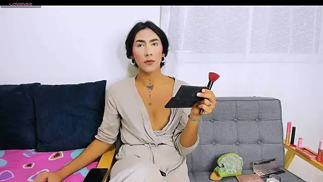 Snapshot of zou_quira chatting on 7, 11, 2025 zou quira online show from 7, 11, 2025