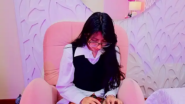 VioletxBloom online show from 25, 2, 2026