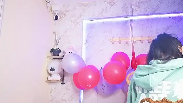 VioletxBloom online show from 17, 2, 2026