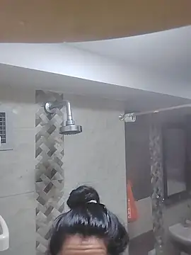 VioletxBloom online show from 29, 11, 2025