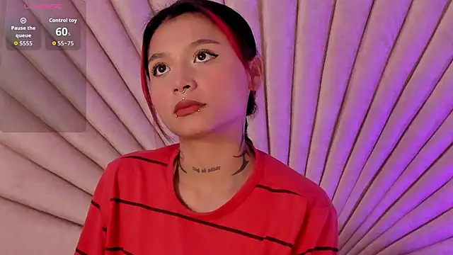 Snapshot of EmaDuff chatting on 6, 10, 2025 EmaDuff online show from 6, 10, 2025