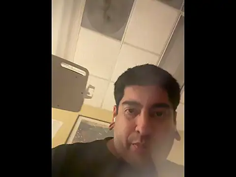 Snapshot of beenastyy chatting on 1, 11, 2025 beenastyy online show from 1, 11, 2025