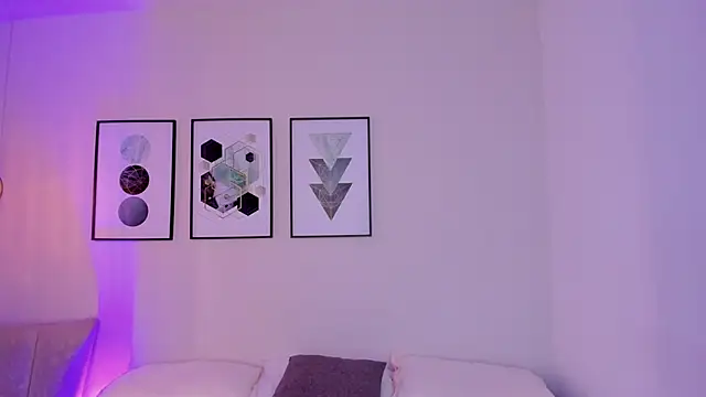 Snapshot of AmbarEvans_ chatting on 23, 10, 2025 AmbarEvans online show from 23, 10, 2025