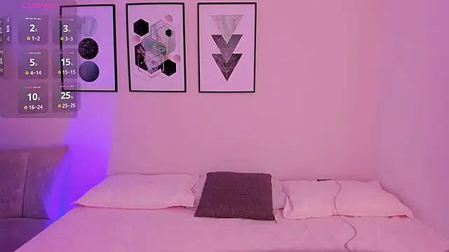 Snapshot of AmbarEvans_ chatting on 4, 10, 2025 AmbarEvans online show from 4, 10, 2025