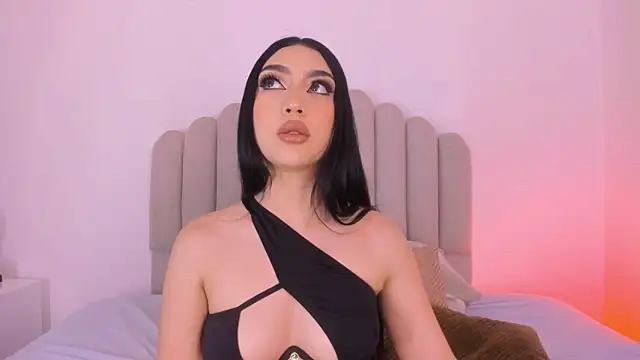 AmbarEvans  online show from 5, 12, 2025