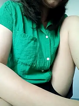 Snapshot of Buny_vera chatting on 8, 10, 2025 Buny vera online show from 8, 10, 2025