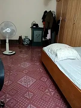 Moona heny online show from 30, 10, 2025