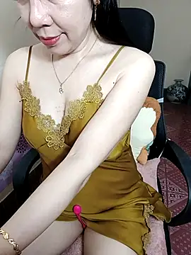 Snapshot of Moona_heny chatting on 16, 3, 2026 Moona heny online show from 16, 3, 2026