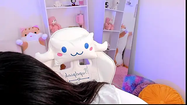 dolce antonellaa online show from 18, 10, 2025