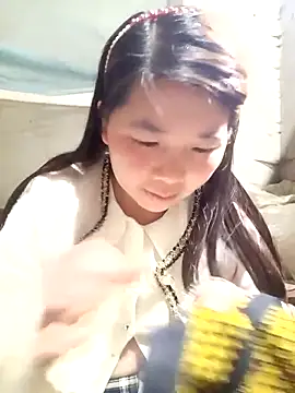 quynhkoolbae online show from 3, 2, 2026