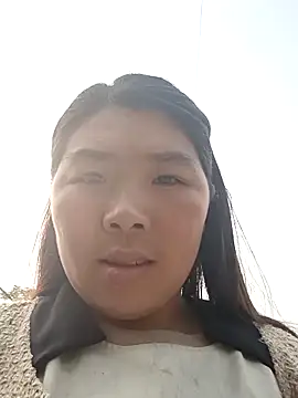 quynhkoolbae online show from 15, 4, 2026