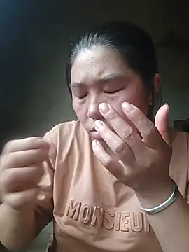 quynhkoolbae online show from 12, 7, 2026