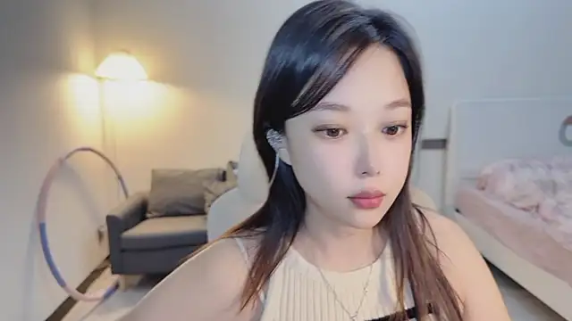 Maymay  online show from 15, 11, 2025