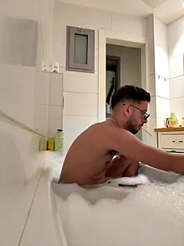 Snapshot of husbandandwifetobe chatting on 18, 10, 2025 husbandandwifetobe online show from 18, 10, 2025