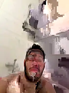 Snapshot of husbandandwifetobe chatting on 17, 12, 2025 husbandandwifetobe online show from 17, 12, 2025