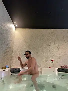 Snapshot of husbandandwifetobe chatting on 21, 2, 2026 husbandandwifetobe online show from 21, 2, 2026