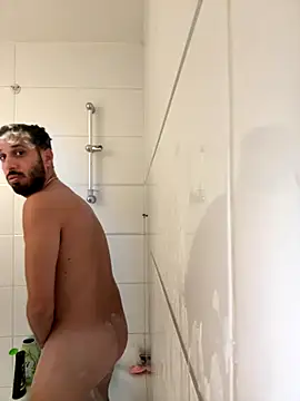 Snapshot of husbandandwifetobe chatting on 31, 10, 2025 husbandandwifetobe online show from 31, 10, 2025