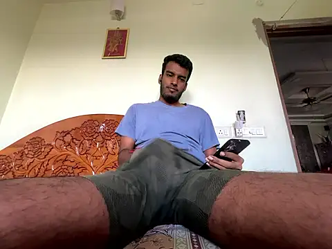 nivedthomas01 online show from 9, 1, 2026