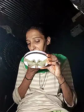 Snapshot of Pinki_thakur_1 chatting on 14, 7, 2026 Pinki thakur 1 online show from 14, 7, 2026