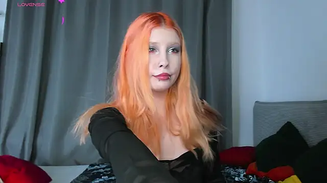 VelvetBlitz online show from 20, 12, 2025