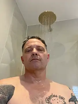 Snapshot of mrlovinhusband chatting on 20, 3, 2026 mrlovinhusband online show from 20, 3, 2026