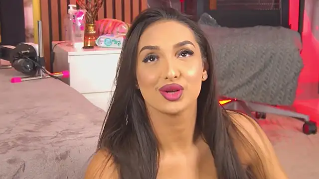 Kimberlymav online show from 17, 5, 2026