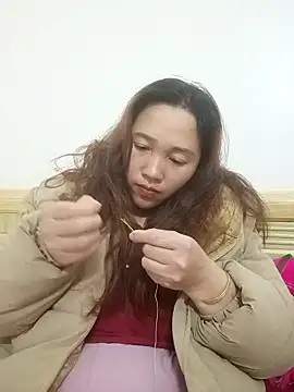 miumiu 00 online show from 5, 2, 2026