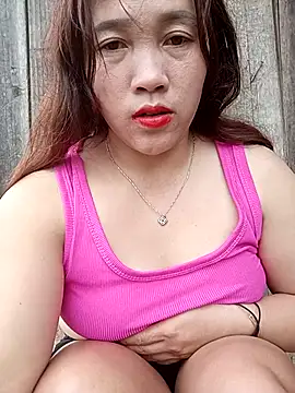 miumiu 00 online show from 4, 10, 2025