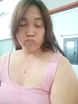 miumiu 00 online show from 23, 11, 2025