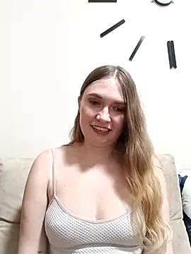 Snapshot of KisaVixen chatting on 4, 3, 2026 KisaVixen online show from 4, 3, 2026