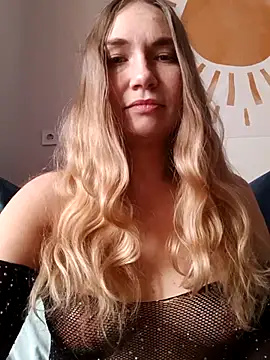 KisaVixen online show from 14, 11, 2025