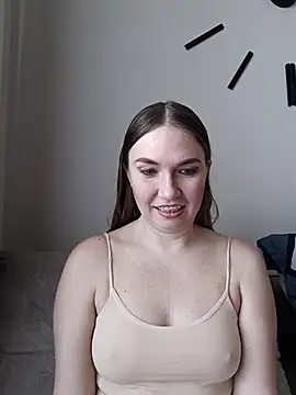 Snapshot of KisaVixen chatting on 24, 2, 2026 KisaVixen online show from 24, 2, 2026