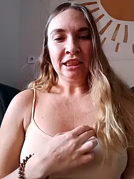 KisaVixen online show from 23, 10, 2025