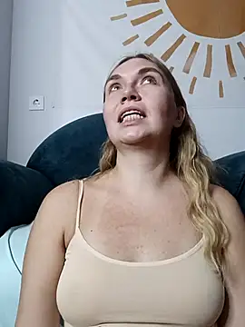 KisaVixen online show from 2, 10, 2025