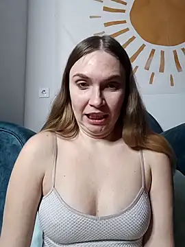 Snapshot of KisaVixen chatting on 5, 2, 2026 KisaVixen online show from 5, 2, 2026