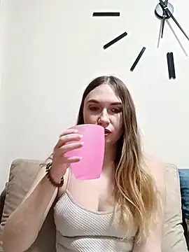 Snapshot of KisaVixen chatting on 23, 2, 2026 KisaVixen online show from 23, 2, 2026