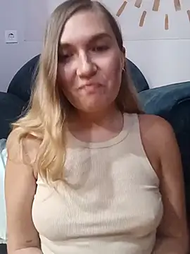 KisaVixen online show from 8, 9, 2025