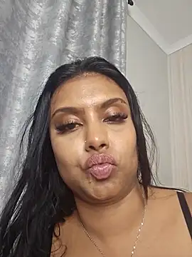 Indian GlowingMiax online show from 4, 11, 2025