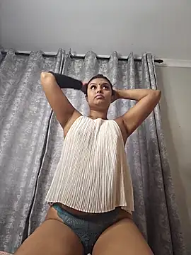 Indian GlowingMiax online show from 5, 11, 2025