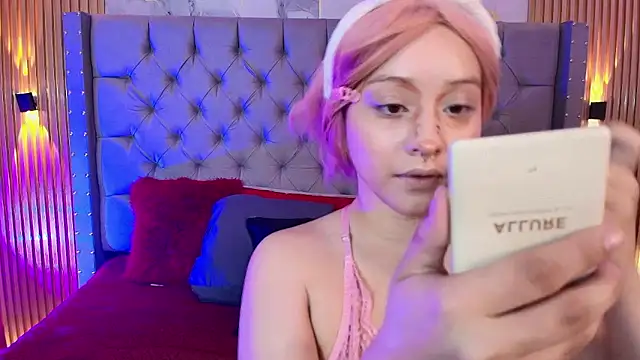 Suxan White  online show from 17, 1, 2026