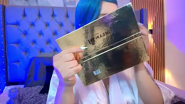 Suxan White  online show from 11, 3, 2026