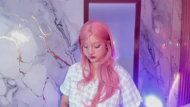 Suxan White  online show from 9, 9, 2025