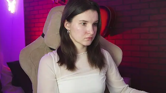 AgataWillis online show from 15, 10, 2025