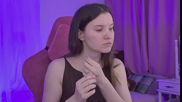 AgataWillis online show from 1, 4, 2026